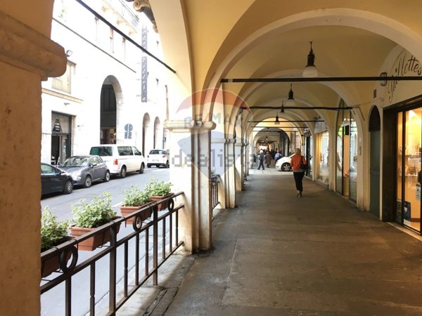 negozio in affitto a Brescia