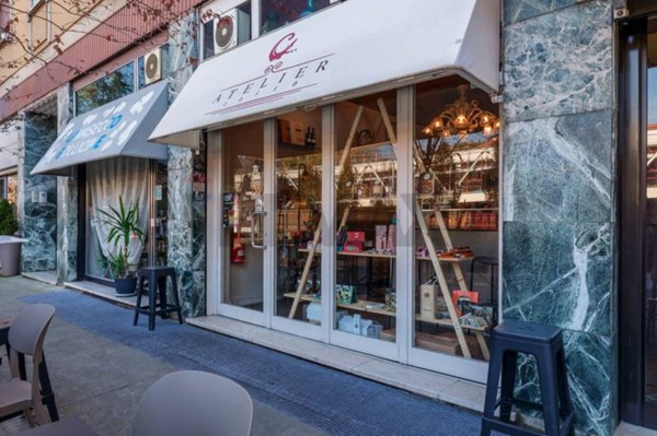 negozio in vendita a Brescia in zona Mompiano