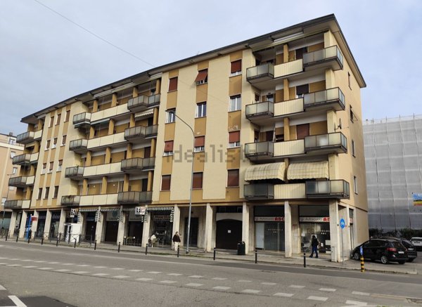 appartamento in vendita a Brescia in zona Volta