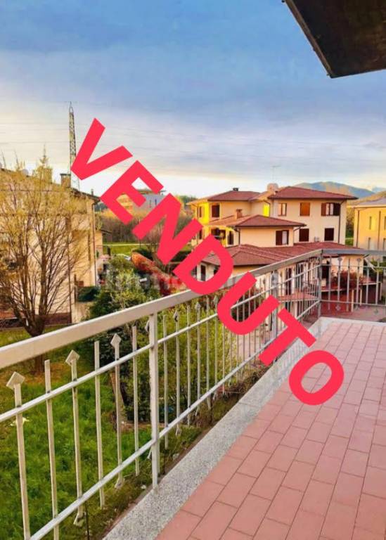 appartamento in vendita a Brescia in zona Quartiere Primo Maggio