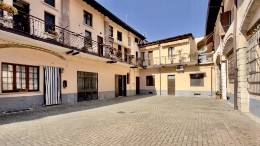 appartamento in vendita a Brescia in zona Centro Storico