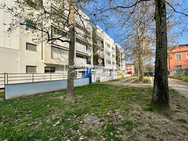 appartamento in vendita a Brescia in zona Quartiere Primo Maggio