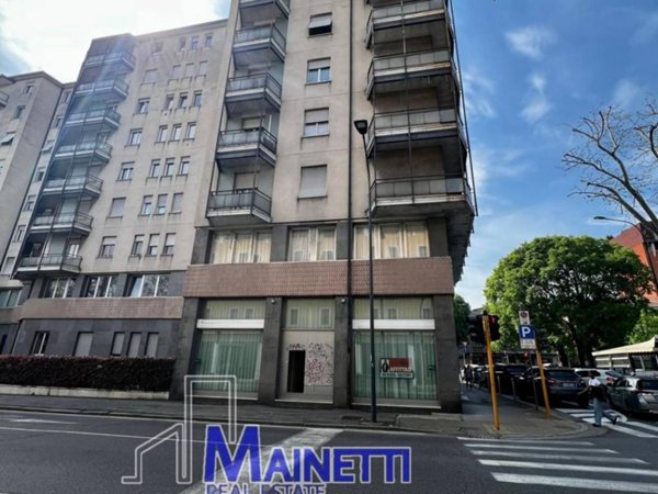 negozio in vendita a Brescia in zona Centro Storico