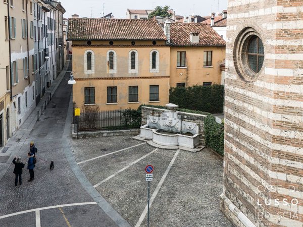 appartamento in vendita a Brescia in zona Centro Storico