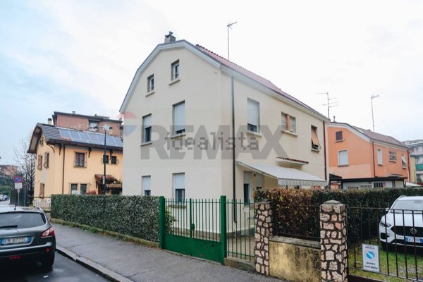 appartamento in vendita a Brescia in zona Fiumicello