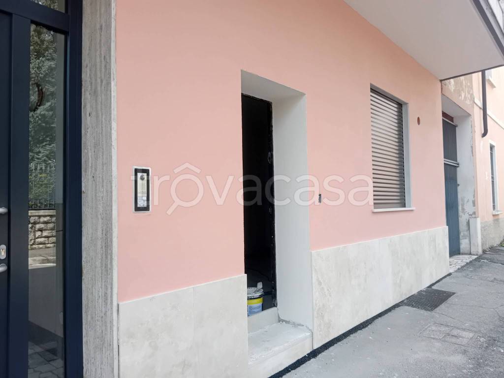 appartamento in vendita a Brescia in zona Crocifissa di Rosa