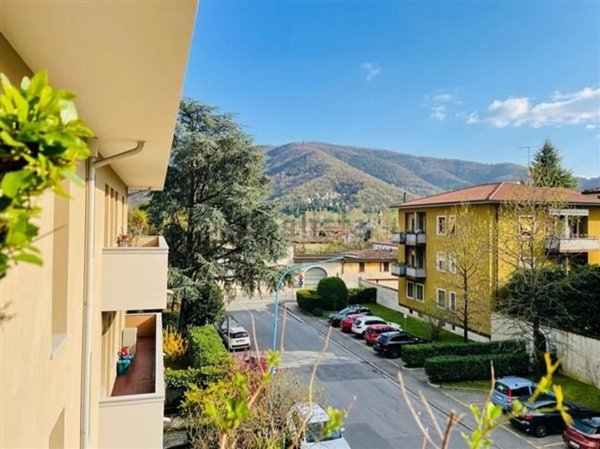 appartamento in vendita a Brescia in zona Mompiano