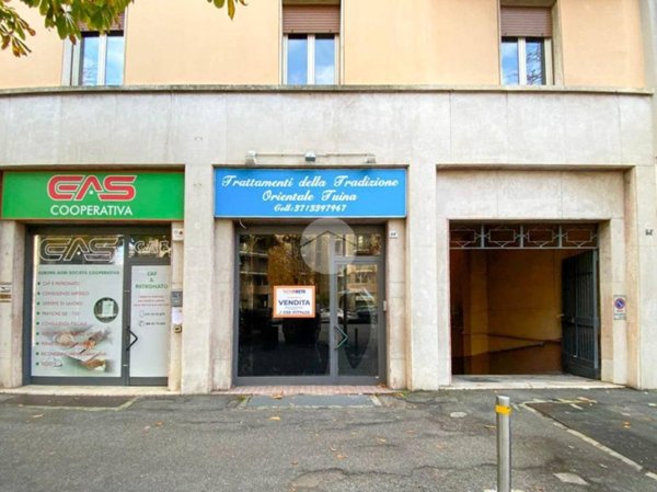 negozio in vendita a Brescia in zona Centro Storico