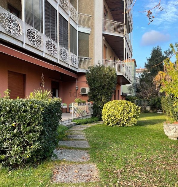 appartamento in vendita a Brescia in zona Crocifissa di Rosa