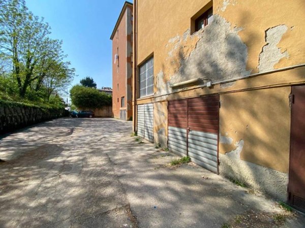 locale commerciale in vendita a Brescia in zona Porta Venezia