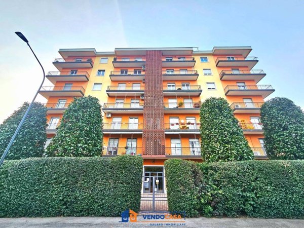 appartamento in vendita a Brescia in zona Villaggio Prealpino