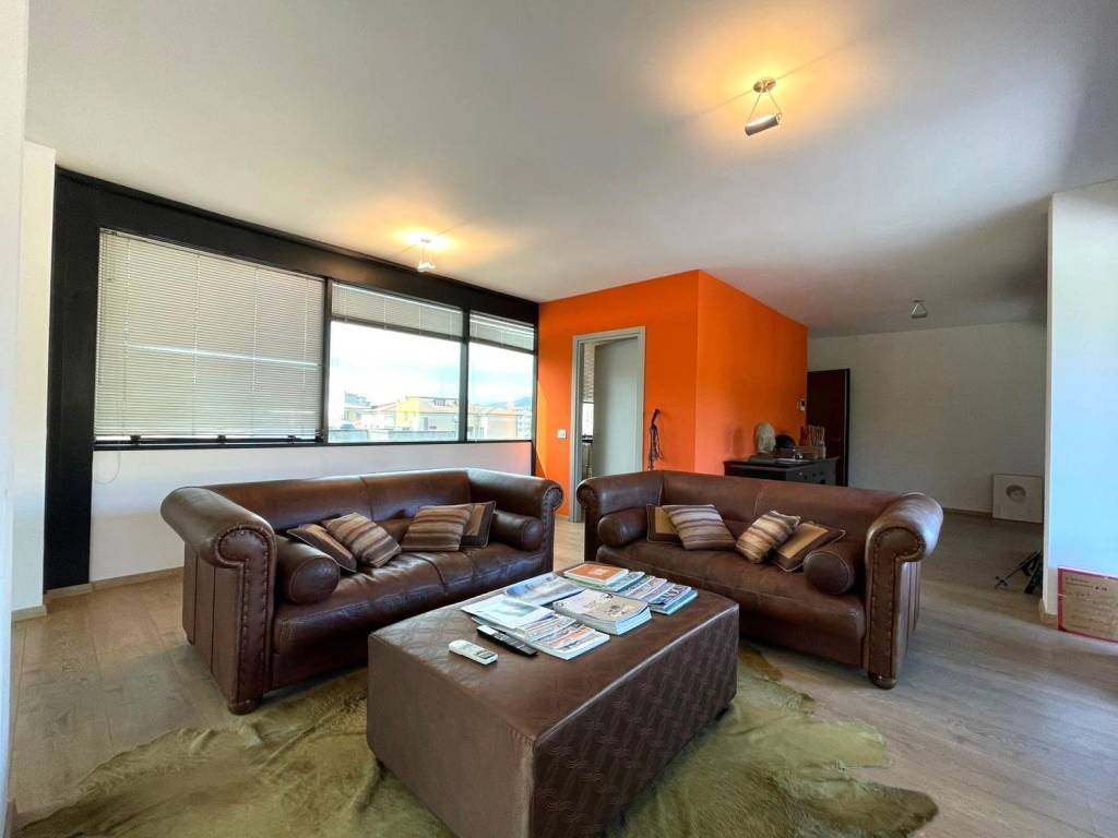 ufficio in vendita a Brescia in zona Mompiano