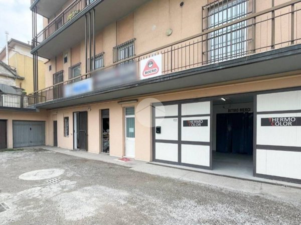 locale commerciale in vendita a Brescia in zona San Polo