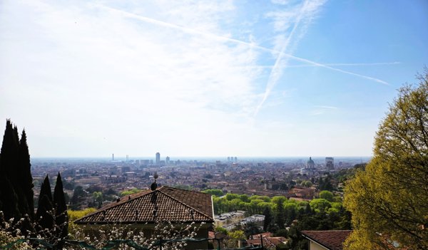 casa indipendente in vendita a Brescia in zona Lamarmora