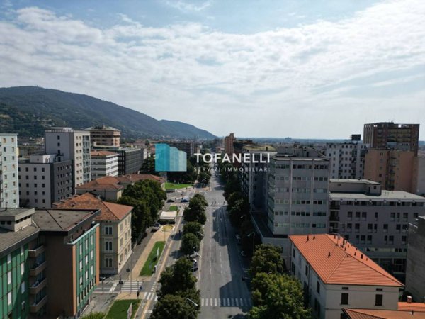 appartamento in vendita a Brescia in zona Centro Storico