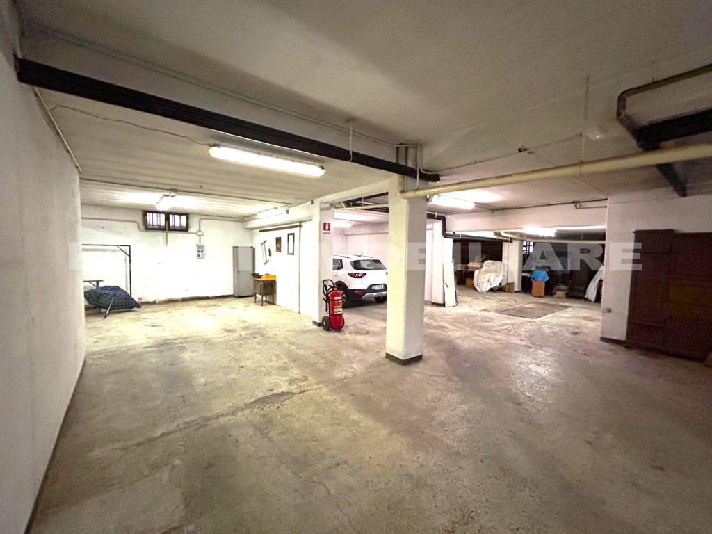 locale di sgombero in vendita a Brescia in zona Crocifissa di Rosa