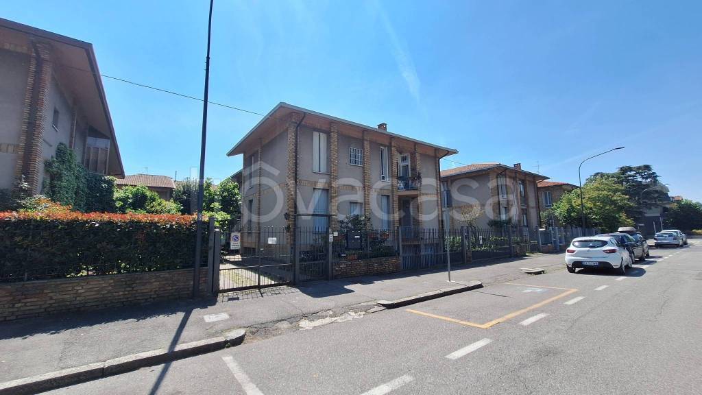 appartamento in vendita a Brescia in zona Urago/Mella