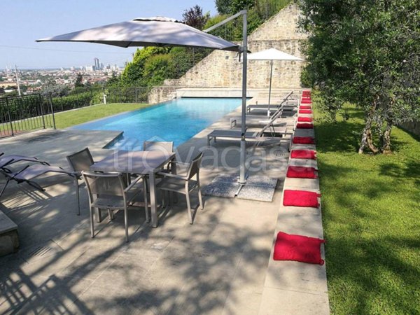 casa indipendente in vendita a Brescia