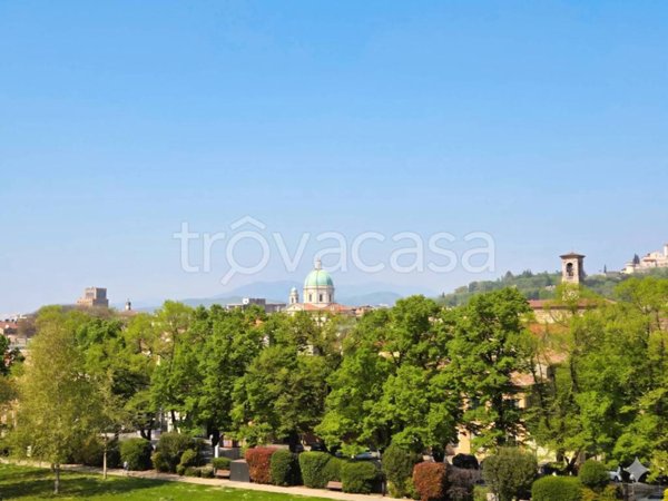appartamento in vendita a Brescia in zona Lamarmora