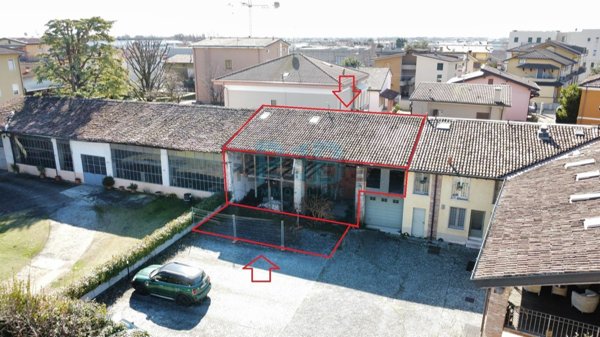 casale in vendita a Brescia in zona Fornaci