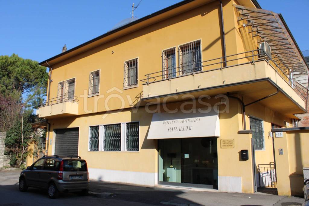 appartamento in vendita a Brescia in zona Crocifissa di Rosa