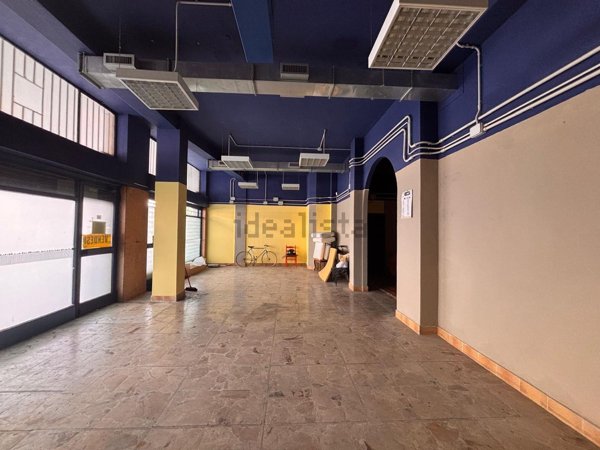 negozio in vendita a Brescia in zona Don Bosco