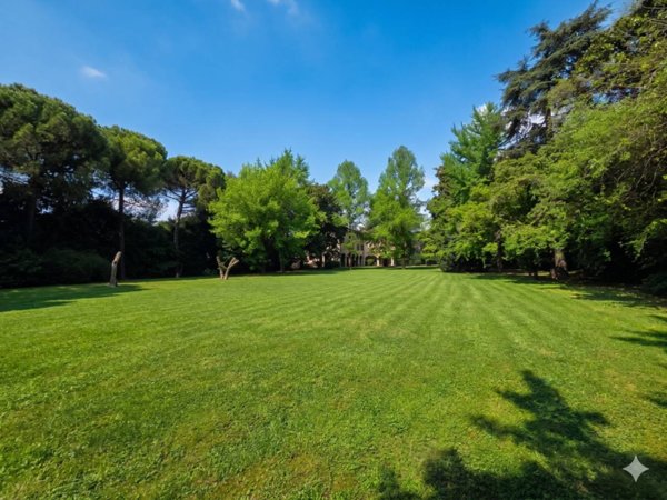 appartamento in vendita a Brescia in zona Volta