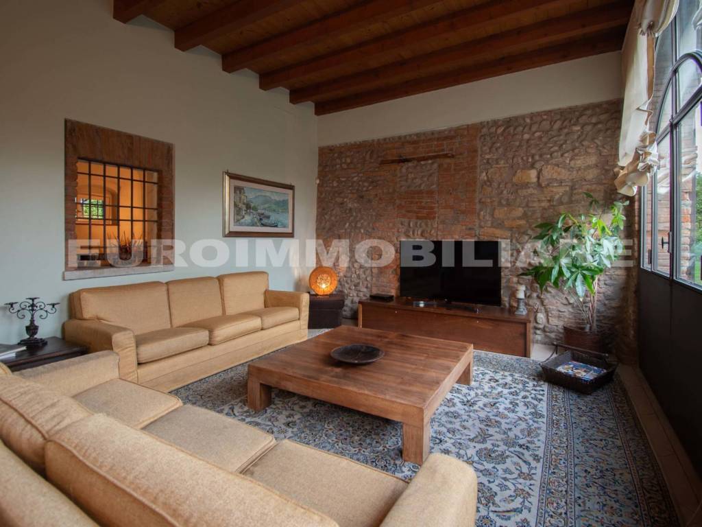 casa indipendente in vendita a Brescia in zona Chiusure