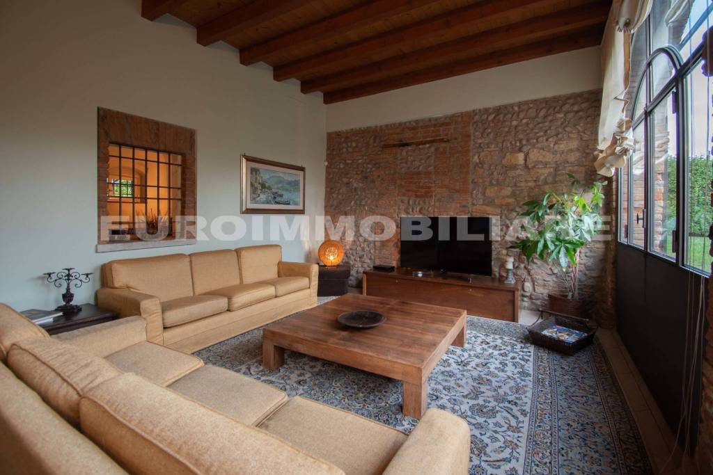 casa indipendente in vendita a Brescia in zona Quartiere Primo Maggio