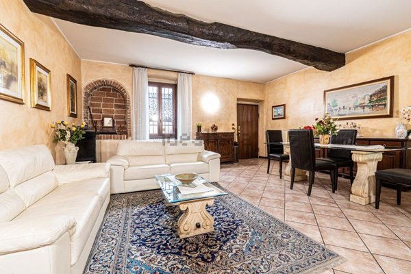 appartamento in vendita a Brescia in zona Volta