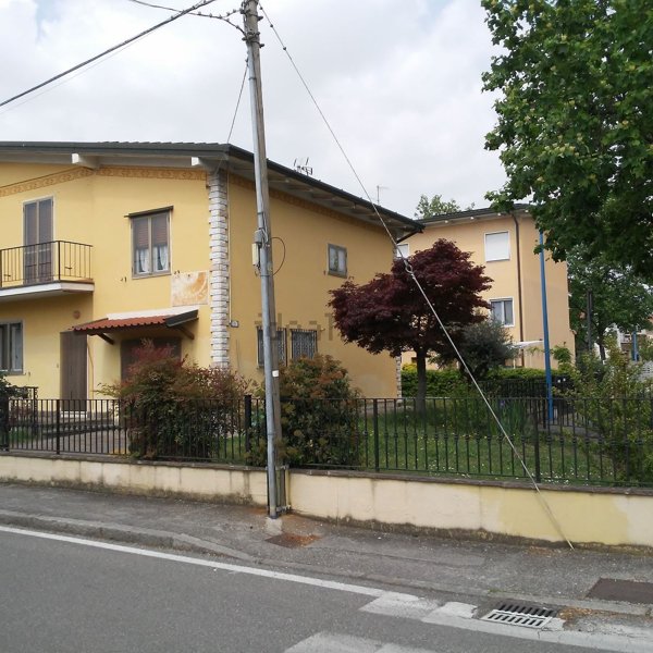 casa indipendente in vendita a Brescia in zona Villaggio Sereno