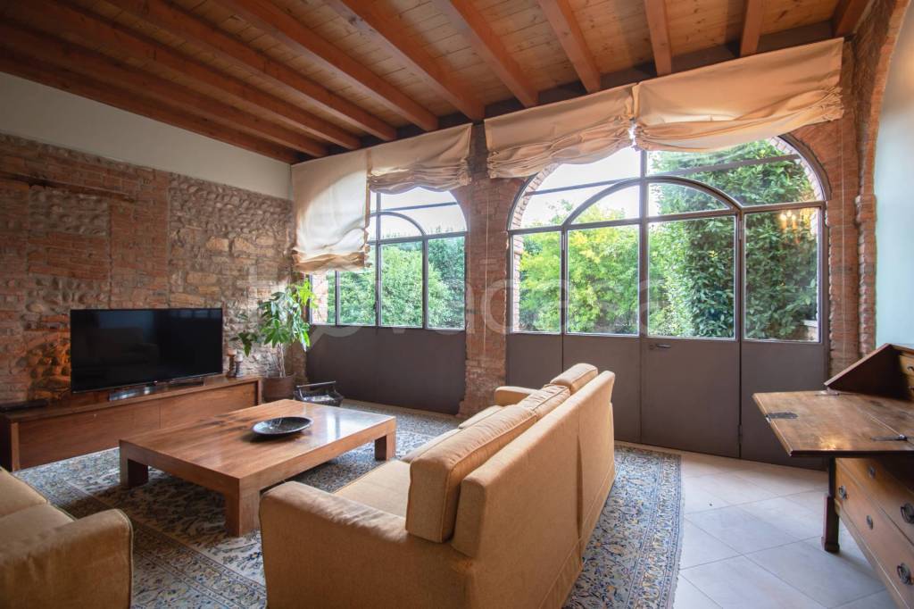 casa indipendente in vendita a Brescia in zona Quartiere Primo Maggio