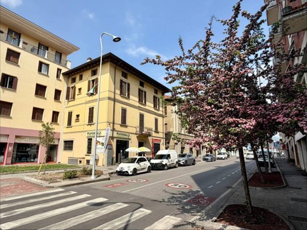 appartamento in vendita a Brescia in zona Volta