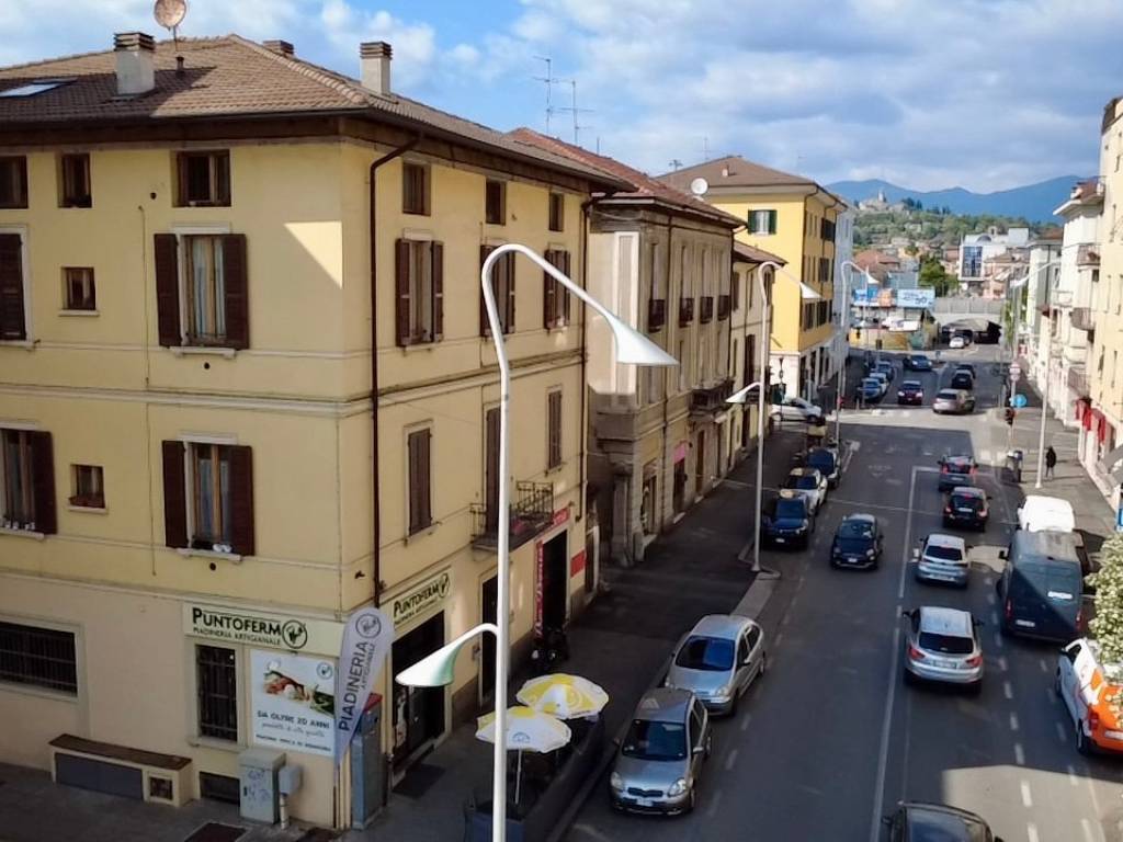 appartamento in vendita a Brescia in zona Volta