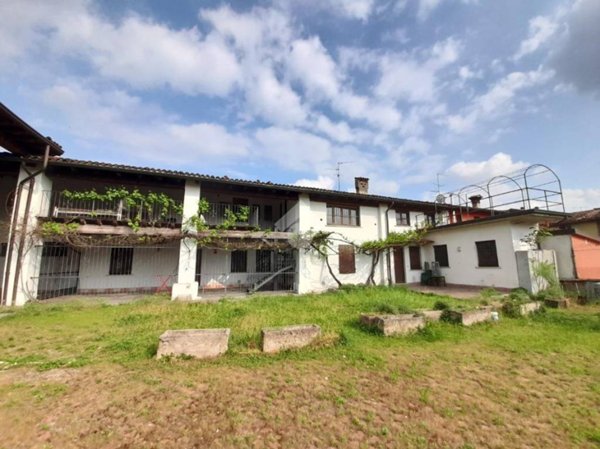 appartamento in vendita a Brescia in zona Folzano