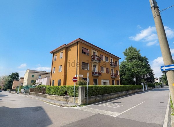 appartamento in vendita a Brescia in zona Chiusure