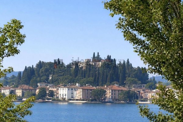 appartamento in vendita a Brescia in zona Mompiano