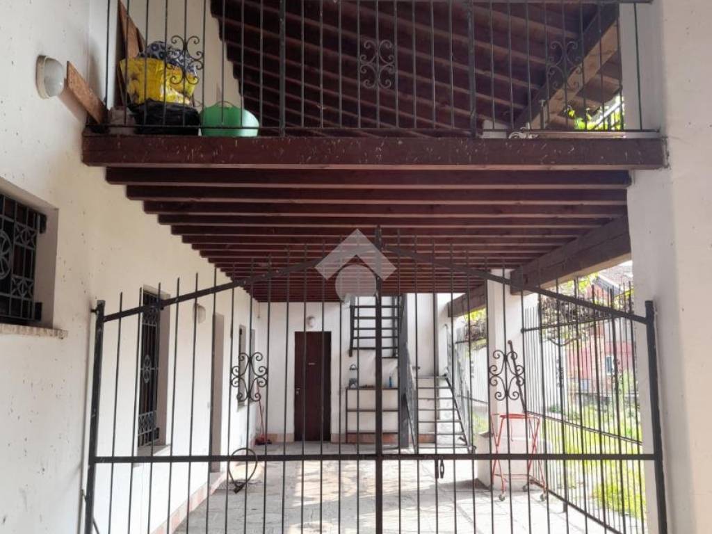 appartamento in vendita a Brescia in zona Volta