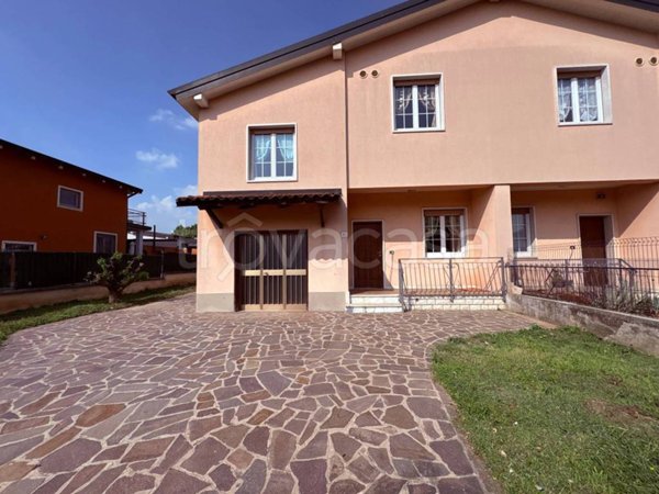 casa indipendente in vendita a Brescia in zona Villaggio Sereno