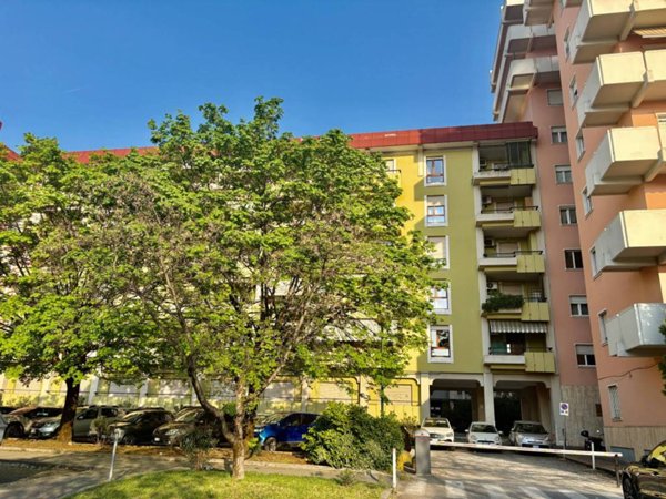 appartamento in vendita a Brescia in zona Volta