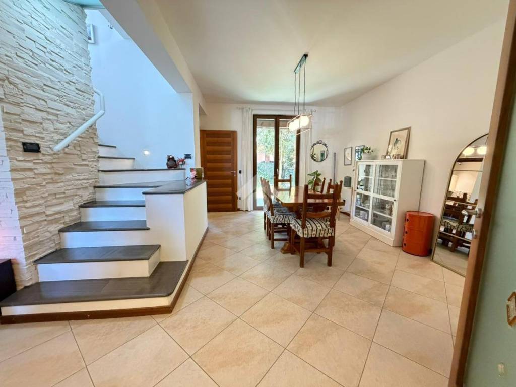 casa indipendente in vendita a Brescia in zona Chiusure