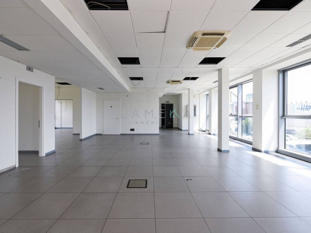 ufficio in vendita a Brescia in zona Volta