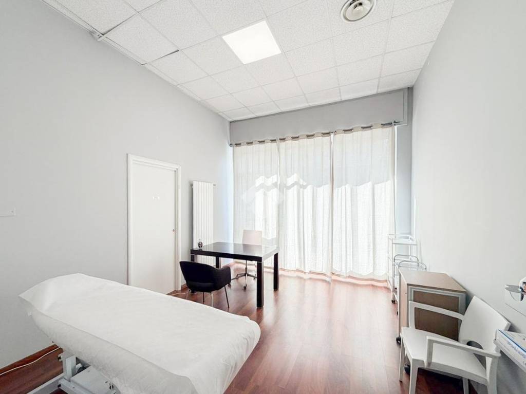 negozio in vendita a Brescia in zona Centro Storico