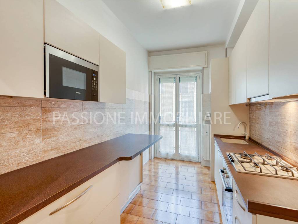 appartamento in vendita a Brescia in zona Crocifissa di Rosa