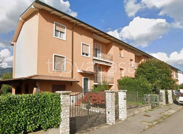 appartamento in vendita a Brescia in zona Villaggio Prealpino