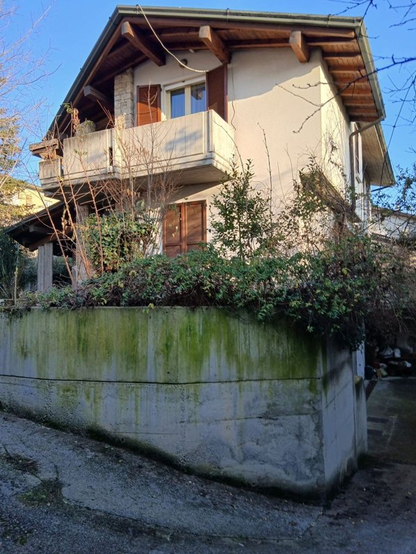 casa indipendente in vendita a Brescia in zona Porta Venezia