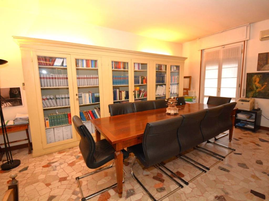 appartamento in vendita a Brescia in zona Volta