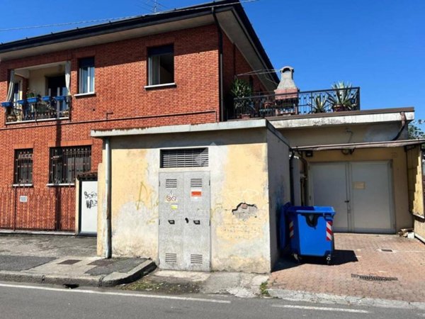 locale commerciale in vendita a Brescia in zona Volta