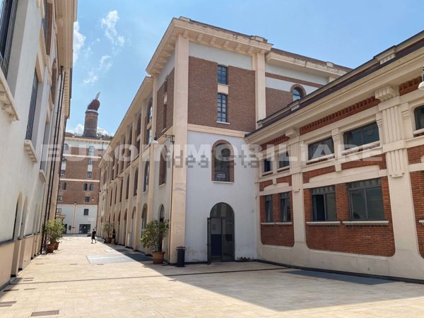 ufficio in vendita a Brescia in zona Porta Venezia