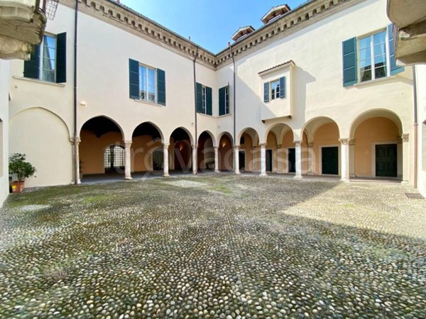 appartamento in vendita a Brescia in zona Carmine
